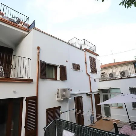 Orchidea & Couette-café