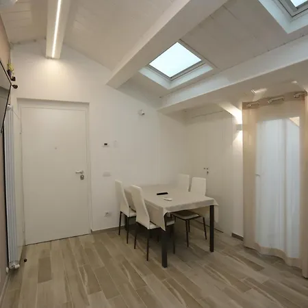 Orchidea & Couette-café 3*