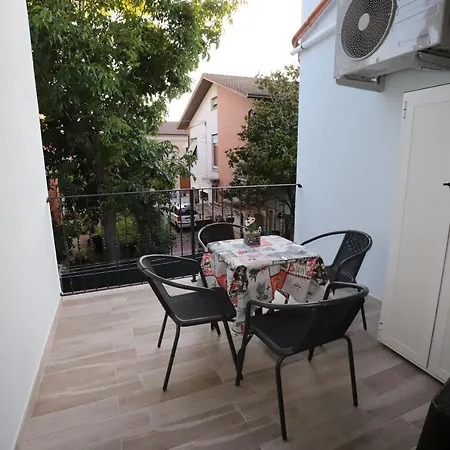 Orchidea & Nocleg ze śniadaniem