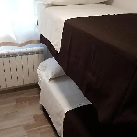 住宿加早餐酒店 Orchidea & 西维尔诺瓦·马尔凯